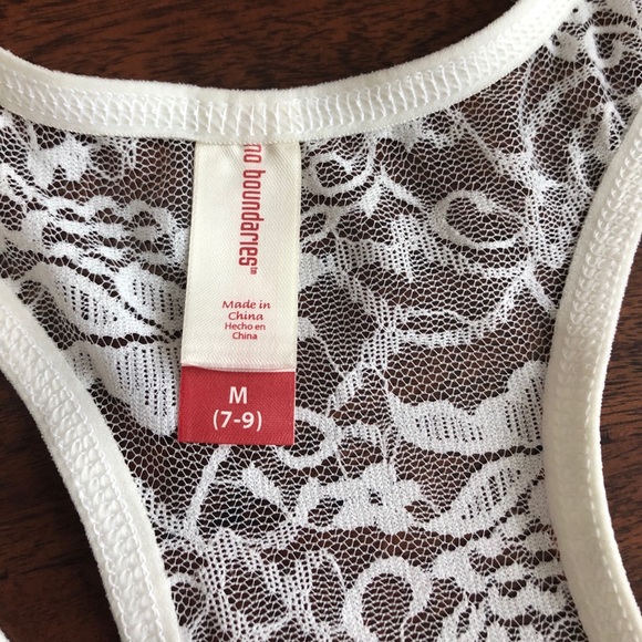 No Boundaries Lace Tank - Picture 4 of 5